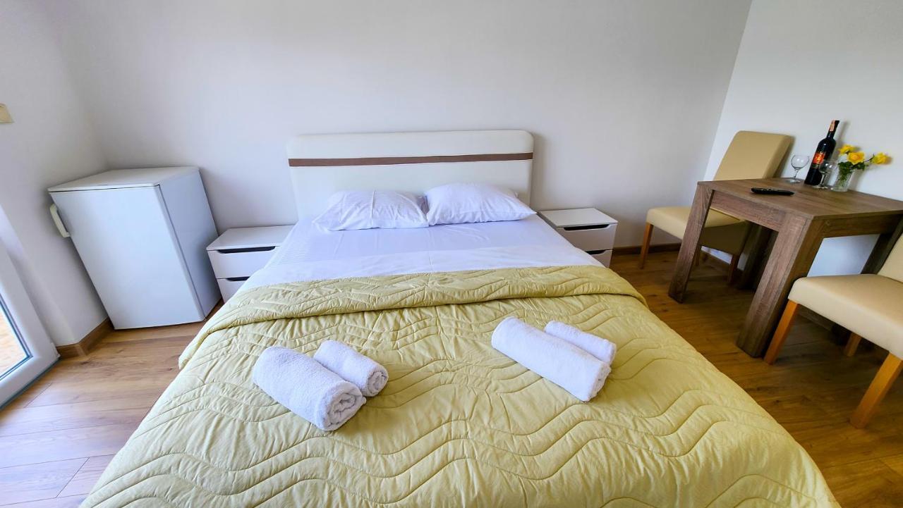Apartments Maxi Katic 赫尔采格诺维 外观 照片