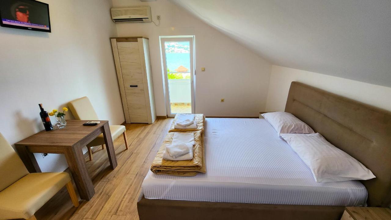Apartments Maxi Katic 赫尔采格诺维 外观 照片