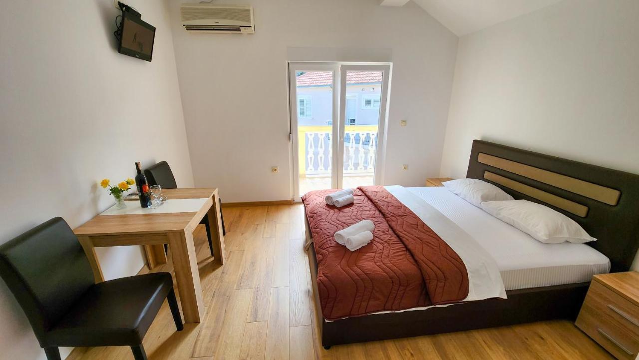 Apartments Maxi Katic 赫尔采格诺维 外观 照片